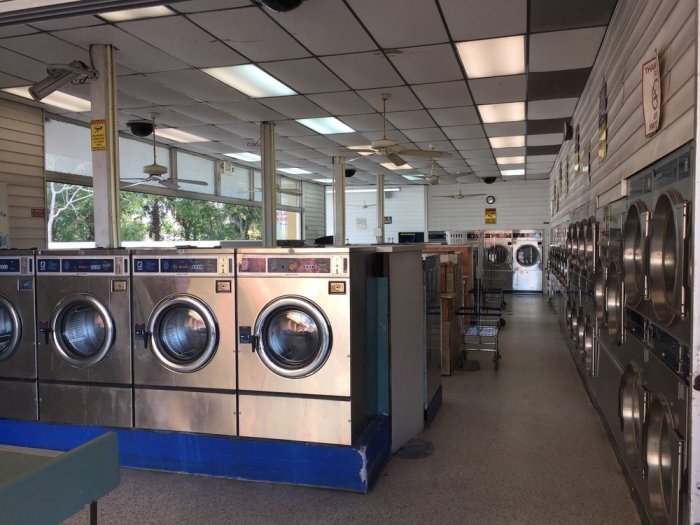 Laundromat near find nearest locations hours click now